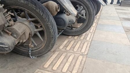 Trotoar CSB Mall Cirebon akan dipagari, akhiri masalah parkir liar