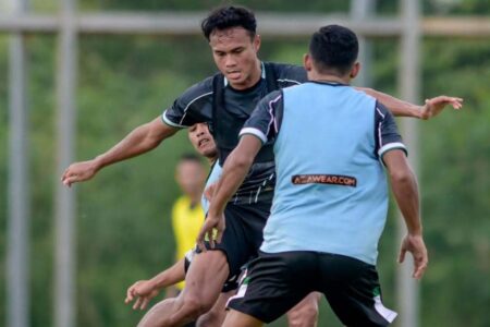 Rekap transfer pemain lokal! Persebaya Surabaya coret 3, tambah 2 pemain baru era Tavares