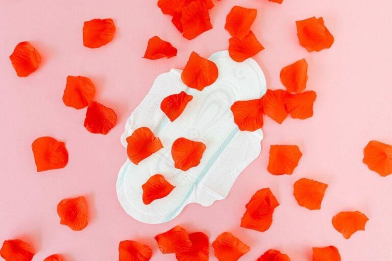 5 Tanda Tidak Cocok KB Suntik 3 Bulan, Wajib Diketahui!