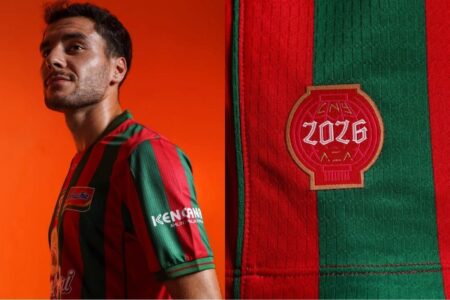 Jersey Merah Hijau Bawa Keberuntungan untuk Persebaya Surabaya? Mengungkap Hoki Green Force di Tahun Kuda Api!