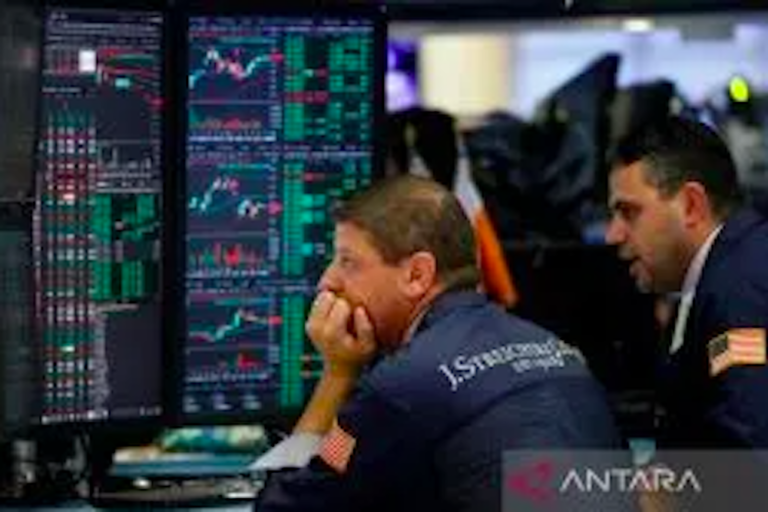 Wall Street Melemah, Teknologi AS Jadi Penyebabnya