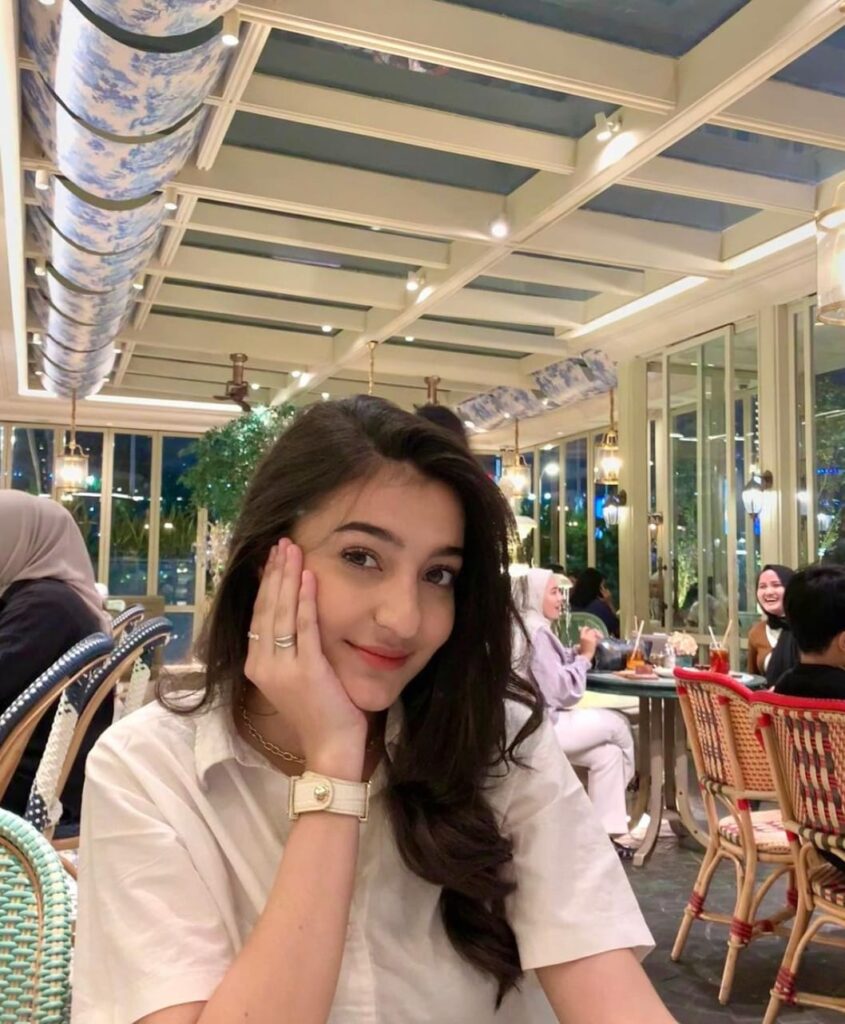 Amanda Lucson Pernah Bintangi Film, Serial, Web, dan FTV