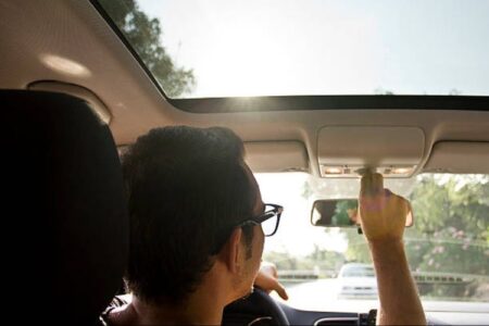 Jangan Sembarangan Buka! Ini 5 Hal Penting yang Harus Diperiksa Sebelum Gunakan Sunroof