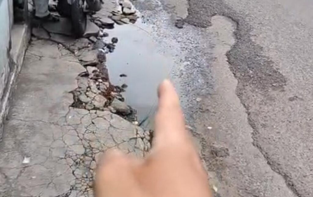 Warga Keluhkan Kondisi Jalan Teluk Grajakan Arah Plaosan, Ini Respons Dinas PU