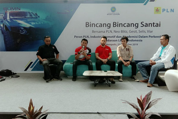 Kolaborasi V-Green dan Tribun Network Bangun 40 SPKLU di 24 Kota