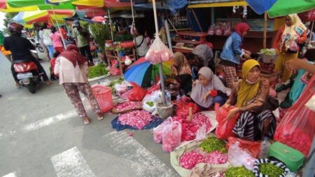 Menjelang Ramadan, Harga Bunga Kenanga dan Mawar di Blitar Capai Rp200.000/Kg