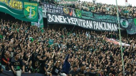 Mimpi dan Harapan Bonek di Tahun Kuda Api! Persebaya Dapat Energi untuk Bangkit