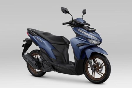 Butuh motor dengan performa seimbang dan tampilan premium? New Vario 125 ISS Matte Black 2026 jawabannya!