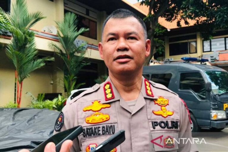 Apa Penyebab WNA Kanada MD di Kamar Hotel Labuan Bajo, Ada Lencana Militer?