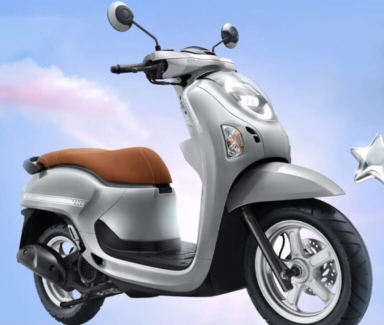 Honda Scoopy 2026 Tampil Mewah, Digital Penuh dan Smart Key Bikin Skutik Retro Naik Kelas