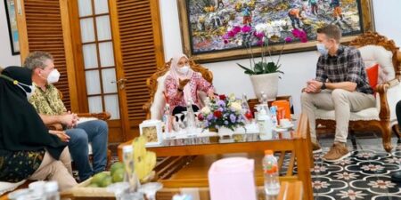 Apresiasi Bupati Ipuk untuk Pengelolaan Sampah, Clean Rivers Uni Emirat Arab Dukung TPS3R Banyuwangi