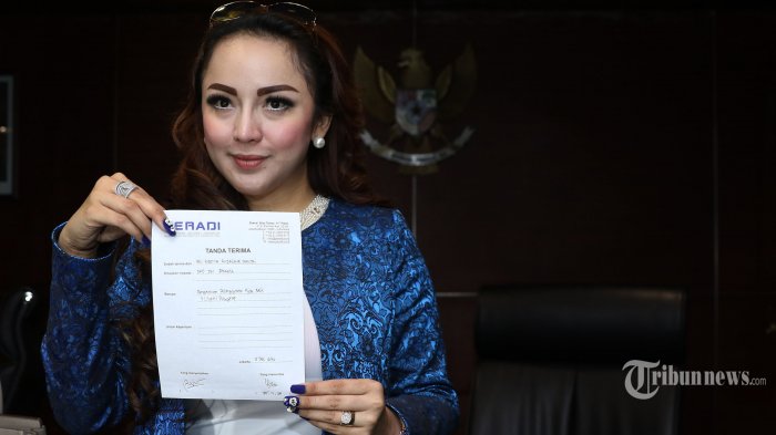 Artis Senior Marah, Firdha Razak Sebut Menantunya Poliandri Saat Hamil, Kini Laporkan ke Polisi