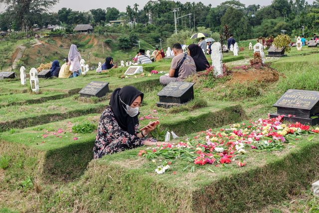 Menghitung Hari Menuju Ramadhan 2026: Adab dan Doa Ziarah Kubur
