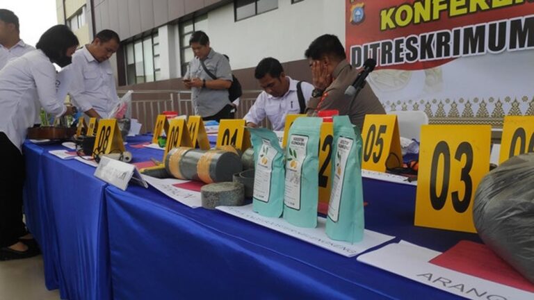 Pembacokan Fara di UIN Riau Diduga Akibat Kesal Korban Tidak Putus Pacaran