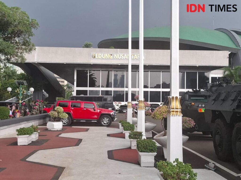 DPR Potong Subsidi BBM ASN Eselon 1-3, Antisipasi Krisis Energi