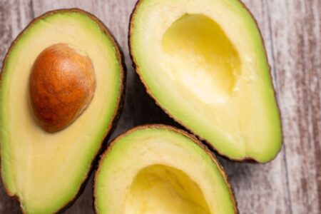Dampak Alpukat Berlebihan pada Bayi