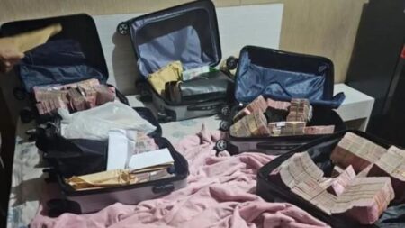 Kongkalikong Pita Cukai Rokok Terungkap, Koper Isi 5 Miliar Bawa Pegawai Bea Cukai ke Penjara