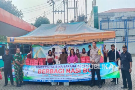 Merayakan Ramadan di UBSI Kaliabang: Berbagi Nasi, Ilmu, dan Kepedulian