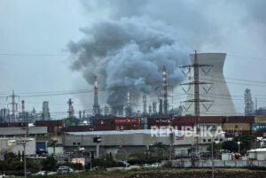 Serangan AS-Israel Picu Krisis, Trump Minta Israel Hentikan Serangan ke Fasilitas Energi Iran