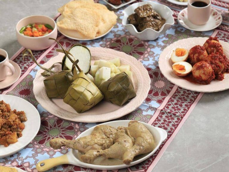 Mengapa Berat Badan Naik Cepat Pasca Lebaran?