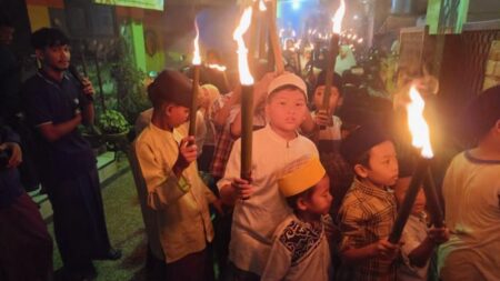 Tradisi Pawai Obor Jodipan Menghidupkan Malam Takbiran Kota Malang