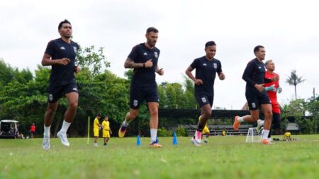 Pertandingan Arema FC vs Malut United, Jumat 3 April 2026