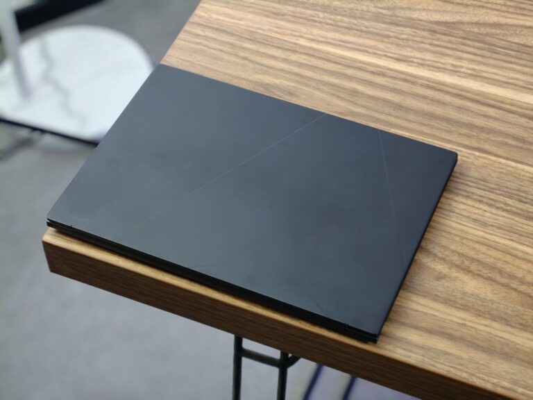 Review ASUS Zenbook 14 OLED: Laptop AI tipis untuk profesional