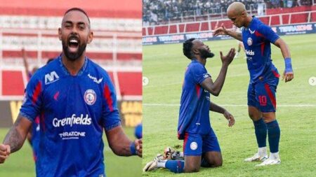 Berita Arema FC Terkini: Persiapan Lawan Bali United Diuji Cuaca dan Mental Pemain