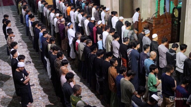 Keutamaan Shalat Tarawih Malam Ke-14 Ramadhan, Tidak Akan Dihisab di Hari Kiamat