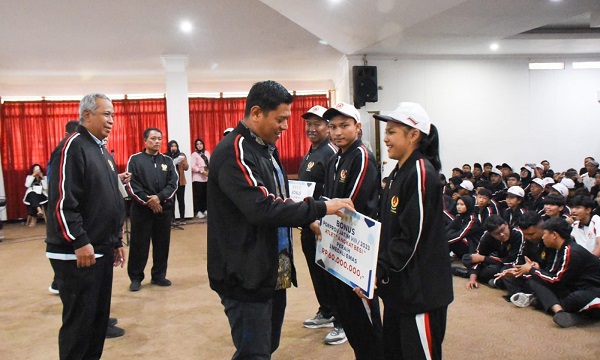 Bonus Porprov 2025 Dipangkas, Atlet dan Pelatih Serbu Kantor Wali Kota Pasuruan