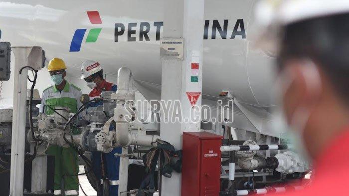 Pantau Antrean BBM di Jember, Sekda Pastikan Stok Pertalite dan Pertamax Aman