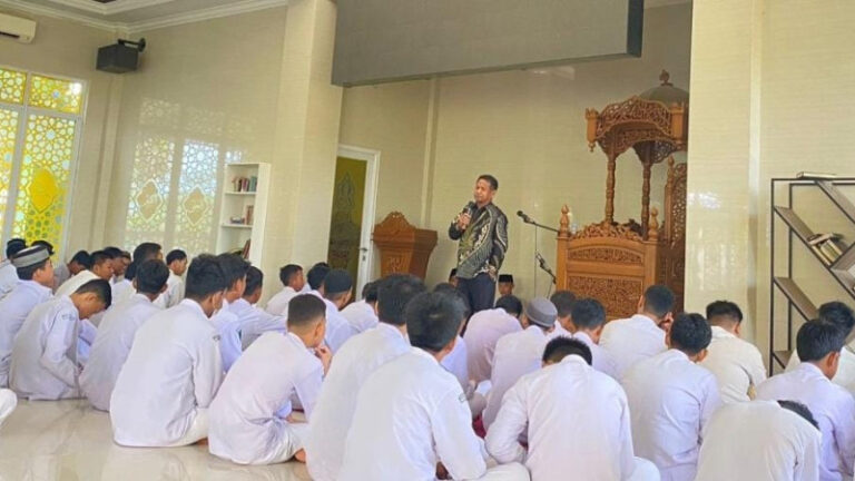 Tren Bahasa Inggris Meningkat, Siswa English 1 Kalimalang Capai 1.700 Orang
