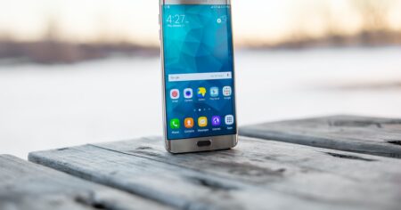 HP 2 jutaan tahan air dan baterai besar, tapi punya kelemahan