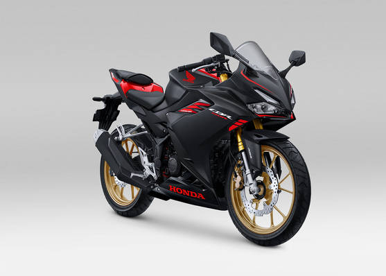 Hanya Motor 150 cc? Honda CBR150R Tampil Seperti Motor Balap!