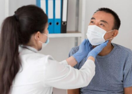 Pneumonia Tanpa Batuk? Ini Fakta Pentingnya