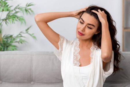 5 Trik Rambut Harum Sepanjang Hari Tanpa Parfum