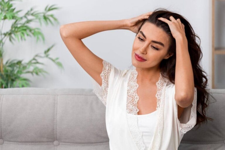 5 Trik Rambut Harum Sepanjang Hari Tanpa Parfum