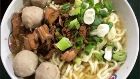 5 Warung Bakso Wonogiri Terbaik di Semarang untuk Makan Siang Lezat