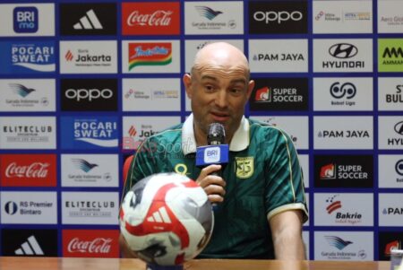 Pelatih Persebaya Buka Suara: Persib Punya Peluang Juara Super League Terbesar