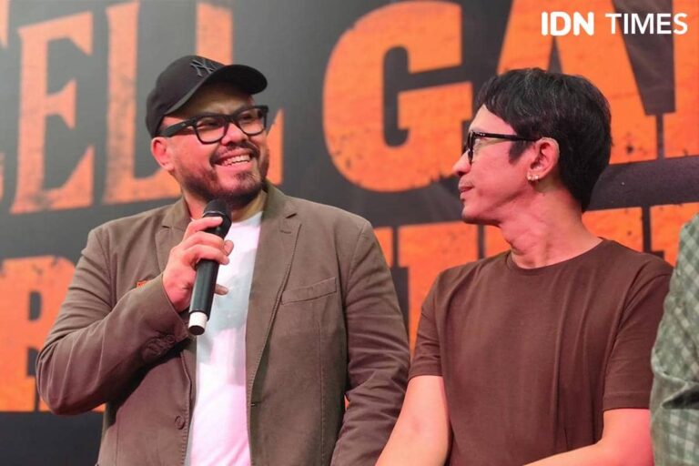 Jokan: Tertawa Keras di Luar Negeri