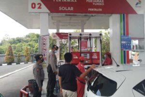Sampah Menumpuk di Sentani: DLH Keluhkan Solar, SPBU Hawai Bantah Stok Kosong