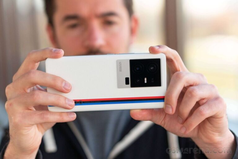 iQOO Neo 11 Menggebrak Pasar Ponsel Premium, Bukti Nyata sebagai Flagship Killer Terbaik