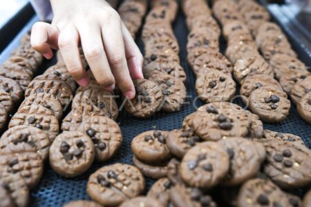 Bogasari Bantu Siswa SMK Produksi 3.000 Toples Kue Kering