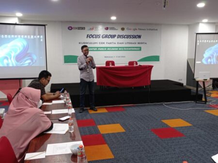 Kominfo Sumba Timur Kolaborasi dengan Pihak Berwenang Tuntaskan Hoaks dan Kejahatan Siber