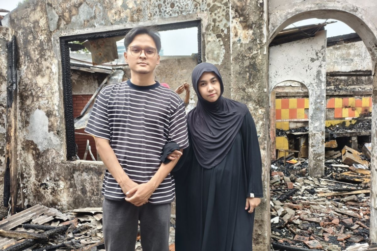 Al-Qur’an Anisa Rahma Ludes Dibeli Netizen Usai Selamat dari Kebakaran Rumah