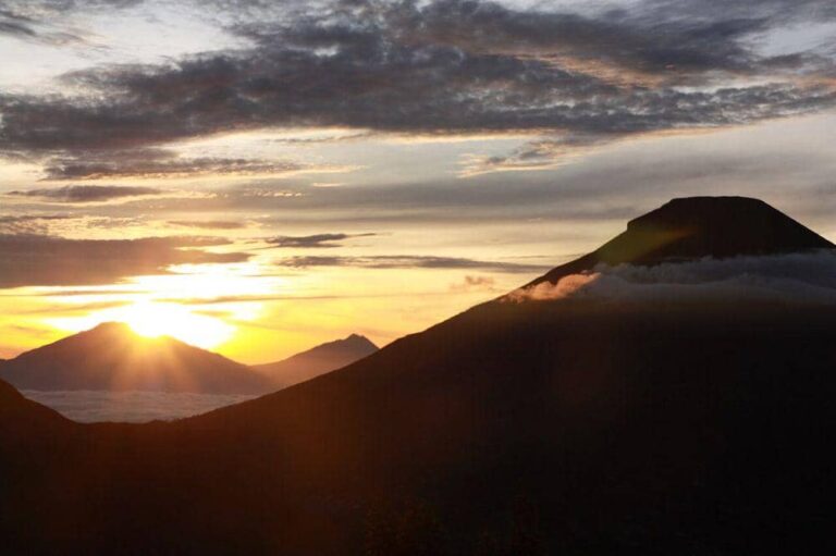 6 Wisata Malam Dieng yang Menarik untuk Dikunjungi