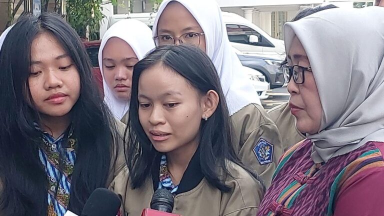 Josepha Alexandra Dapat Beasiswa ke Tiongkok Usai Dicurangi di LCC 4 Pilar