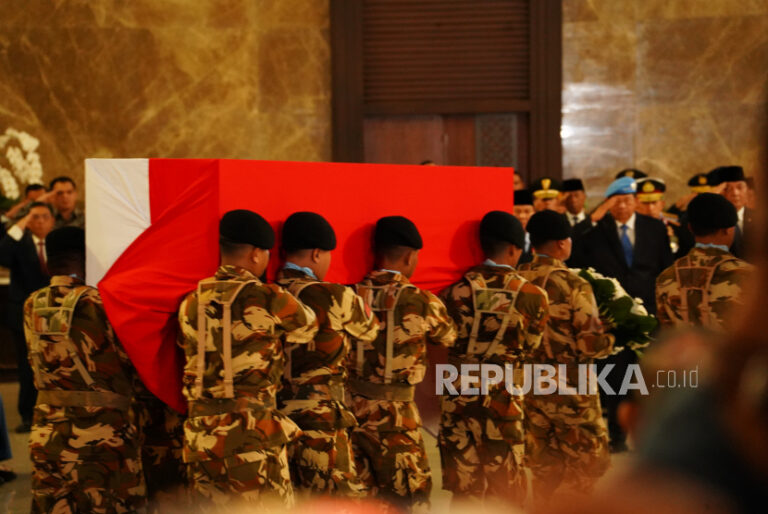 Ketika Dunia Berlari Menuju ‘Hukum Rimba’