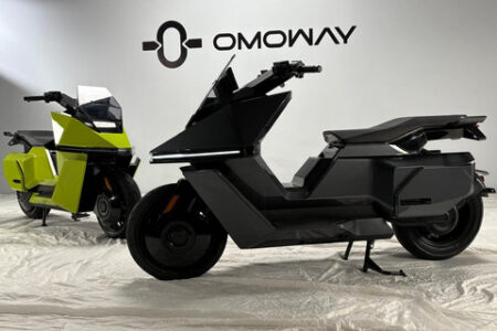 Lihat spesifikasi Omoway OMO-X, motor listrik premium dengan fitur lengkap