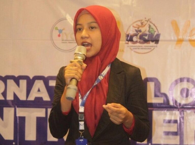 Membanggakan! Mahasiswa UNISMA, Shalwaa Kia Lolos Konferensi Internasional di Tiga Negara